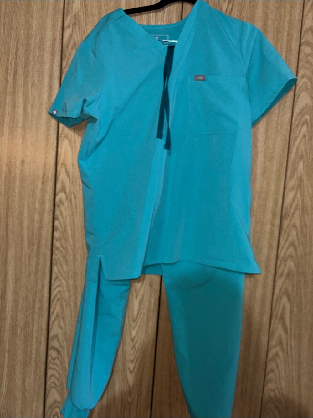 Figs medium scrub set Oasis